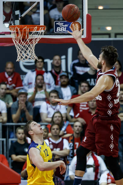 让球员在面 让球员在面