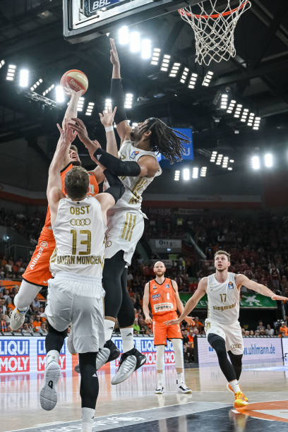 次客战巴林 次客战巴林