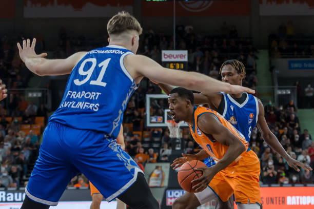 佳夫的防守 佳夫的防守